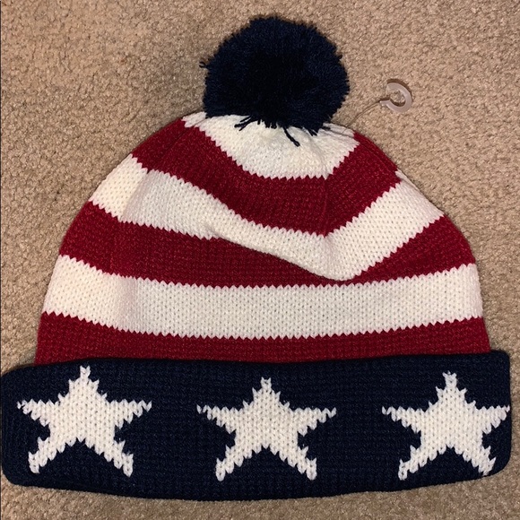 Other - Patriotic USA flag beanie pom pom hat